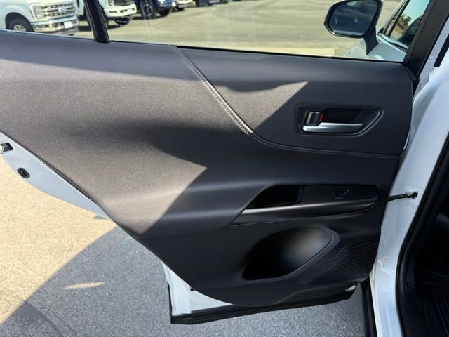 Used 2024 Toyota Venza XLE image 9