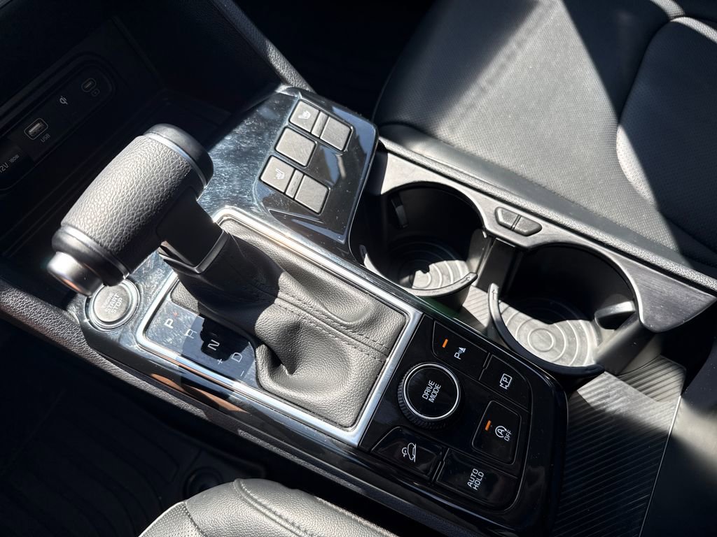 Used 2025 Kia Sportage EX FWD image 23