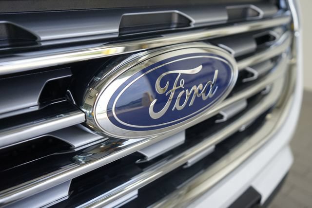 Certified 2022 Ford Edge SEL w/ Convenience Package AWD/4WD image 17