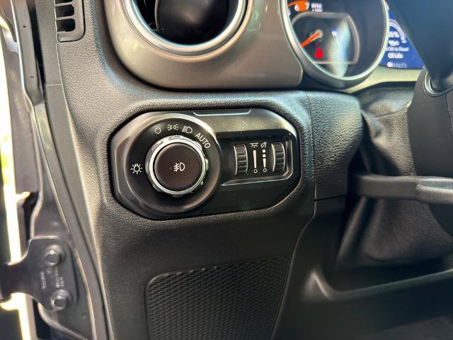 Used 2021 Jeep Wrangler Unlimited Sahara AWD/4WD image 22