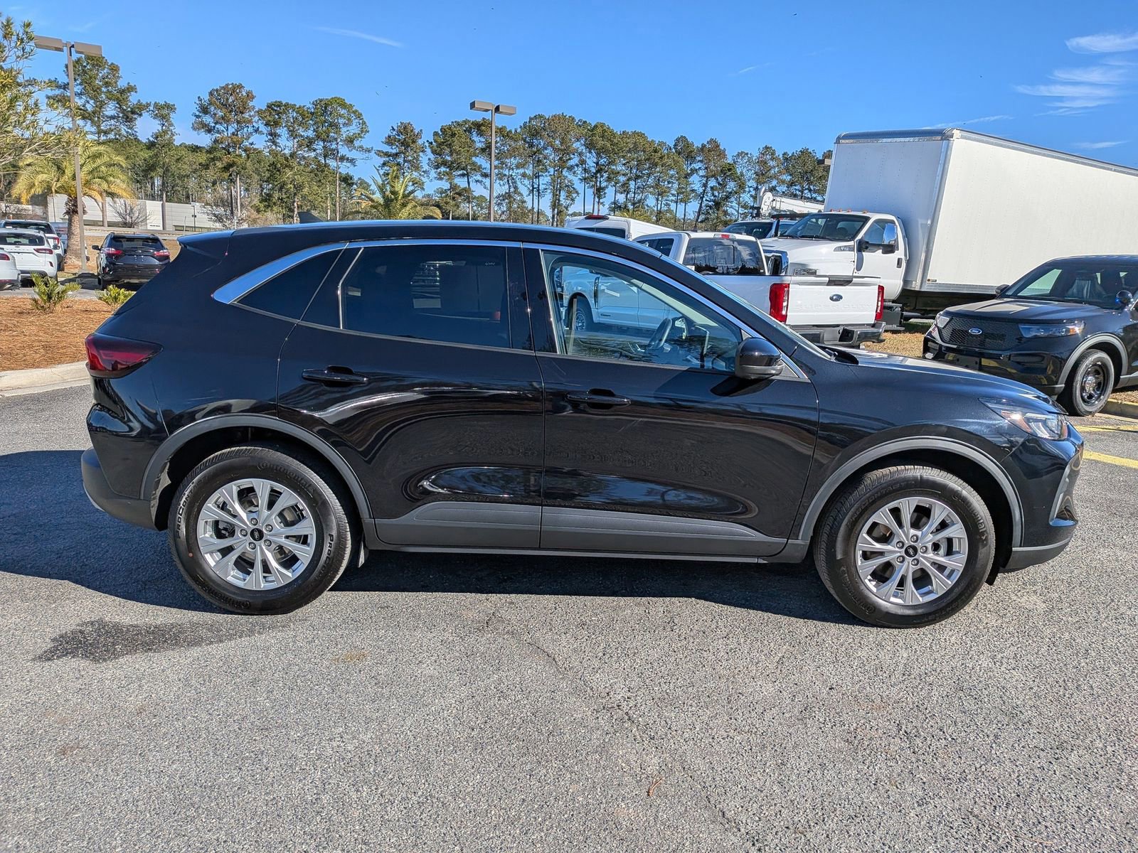 Certified 2023 Ford Escape Active w/ Tech Pack #2 image 6