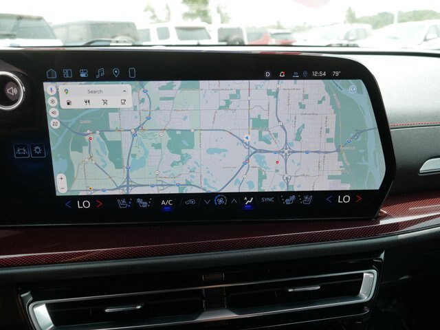 Used 2025 Chevrolet Traverse RS w/ LPO, Floor Liner Package AWD/4WD image 31