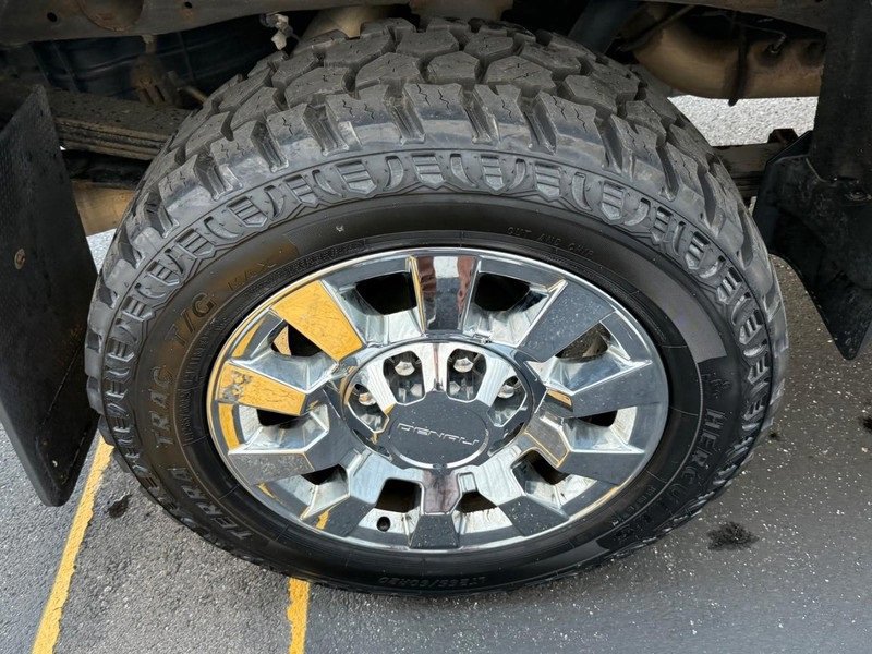 Used 2019 GMC Sierra 2500 Denali w/ Duramax Plus Package image 8