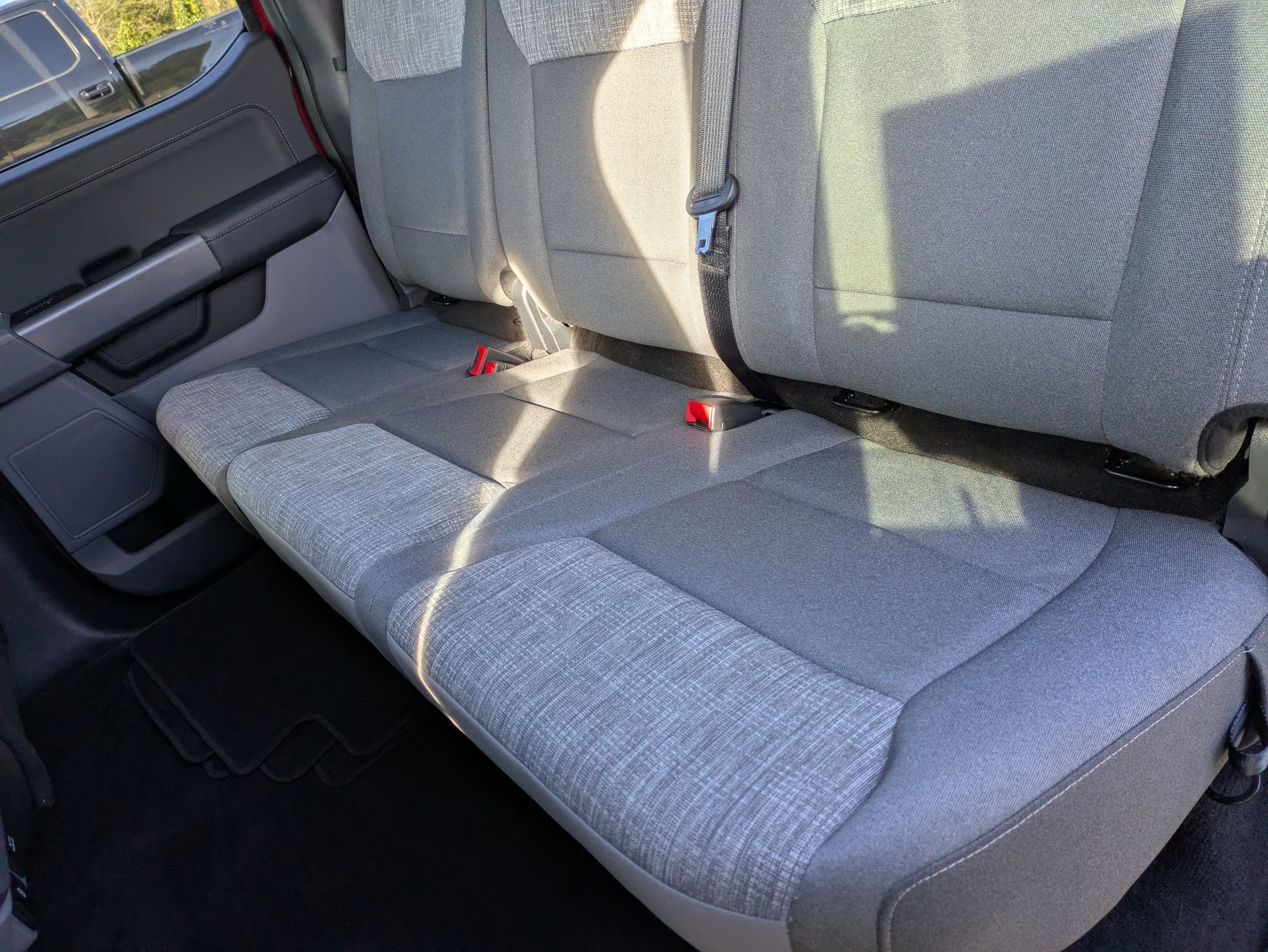 Certified 2022 Ford F150 XLT w/ Equipment Group 302A High image 29