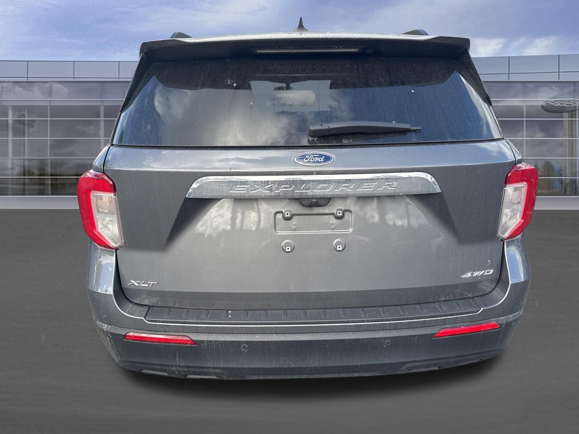 Certified 2023 Ford Explorer XLT AWD/4WD image 5
