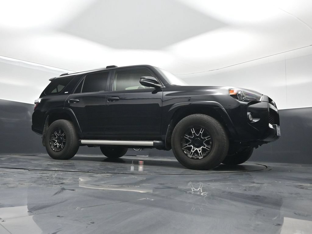 Used 2019 Toyota 4Runner SR5 RWD image 3