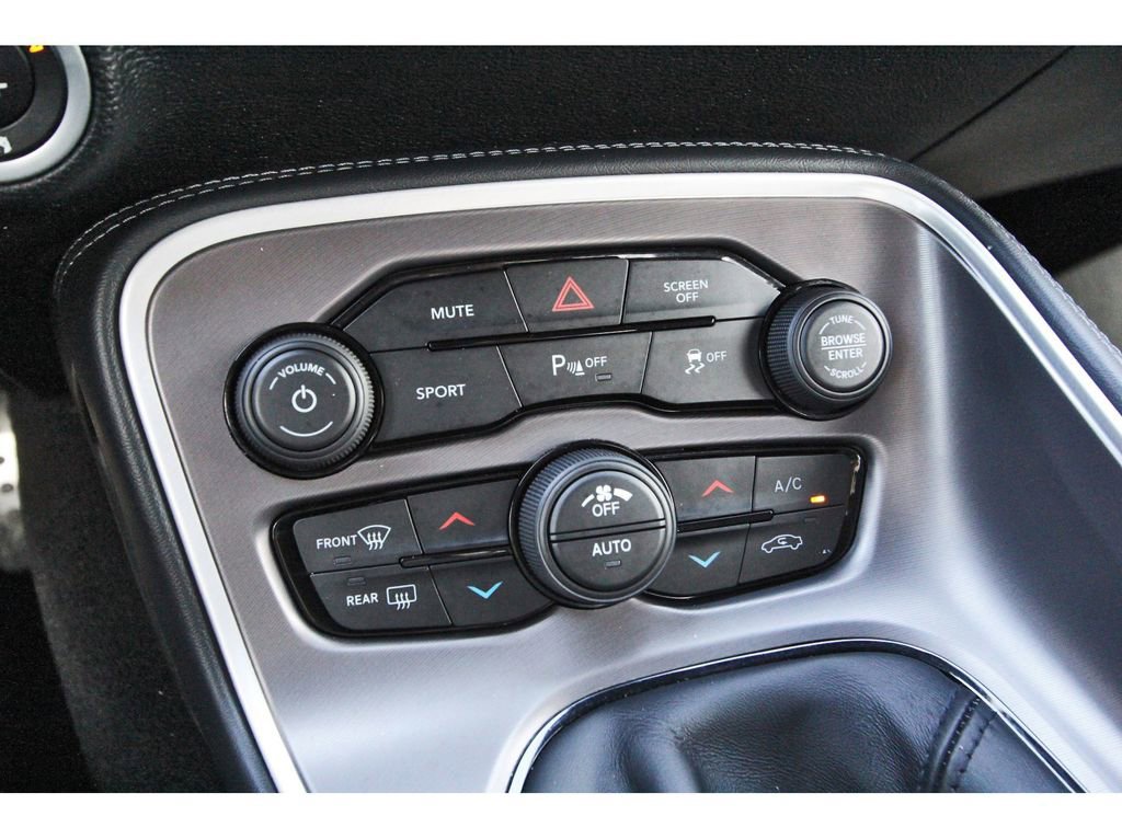 Used 2021 Dodge Challenger R/T w/ Blacktop Package image 20