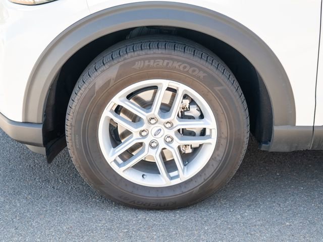 Certified 2025 Ford Explorer Active AWD/4WD image 18