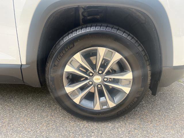 Used 2025 Chevrolet Equinox LT image 9