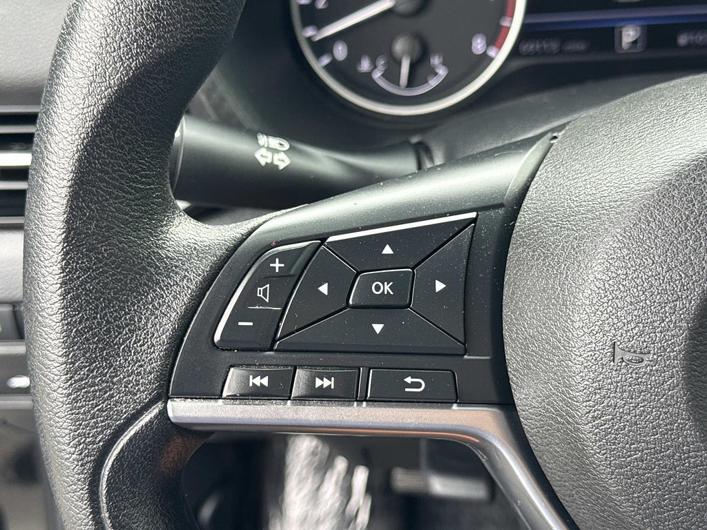 Used 2023 Nissan Sentra SV FWD image 8