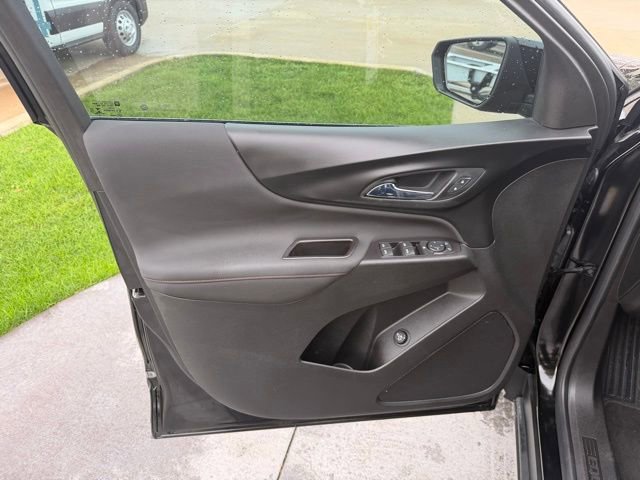 Used 2022 Chevrolet Equinox RS image 8