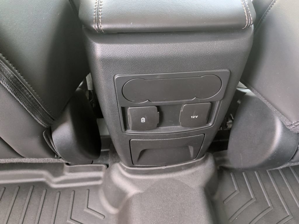 Certified 2023 Ford Explorer XLT w/ Equipment Group 202A AWD/4WD image 19