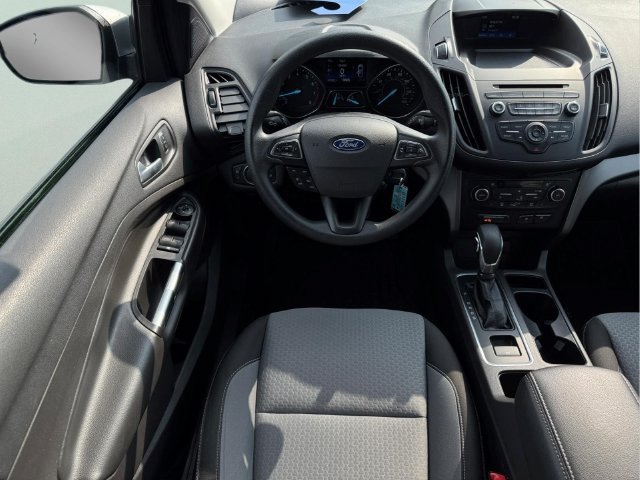 Certified 2018 Ford Escape SE FWD image 12