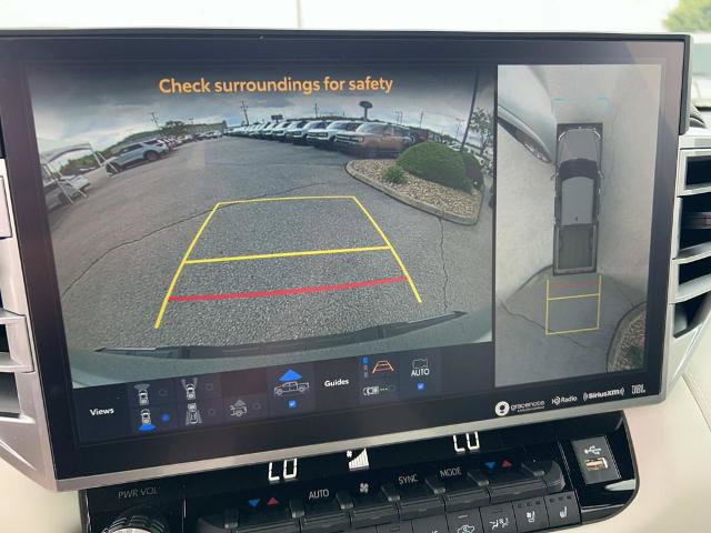 Used 2024 Toyota Tundra Capstone AWD/4WD image 35