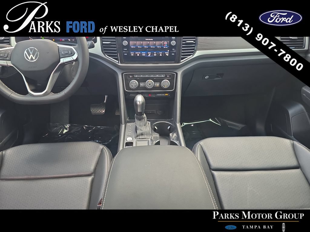 Used 2023 Volkswagen Atlas SE w/ Panoramic Sunroof Package FWD image 13