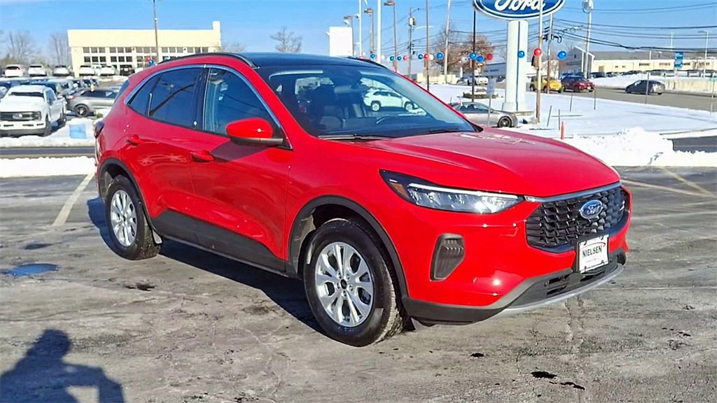 Certified 2024 Ford Escape Active w/ Tech Pack #2 image 12