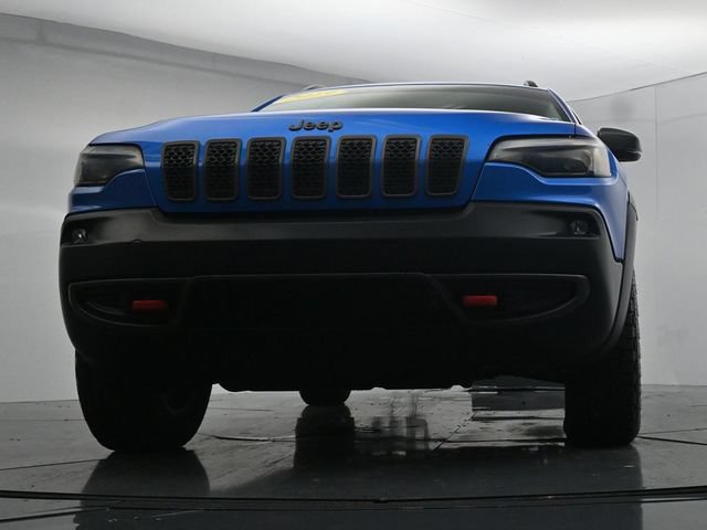 Used 2019 Jeep Cherokee Trailhawk w/ Comfort/Convenience Group AWD/4WD image 30
