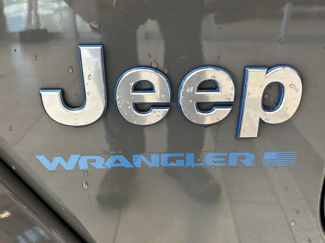 Used 2023 Jeep Wrangler Unlimited Sahara w/ Cold Weather Group AWD/4WD image 29