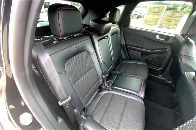 Certified 2025 Ford Escape ST-Line AWD/4WD image 27