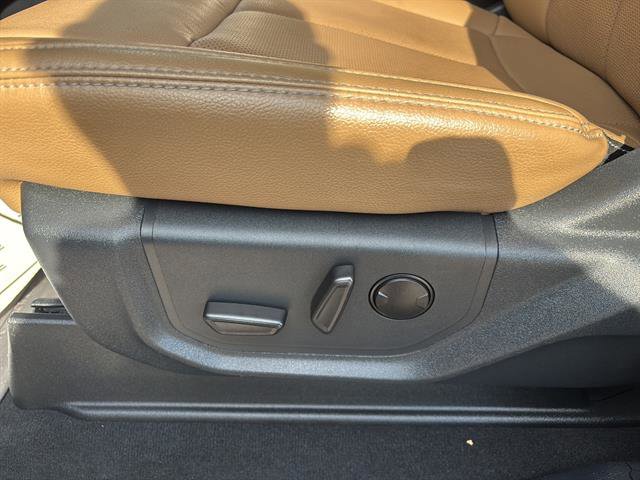 Certified 2022 Ford F350 Lariat w/ Lariat Value Package image 12