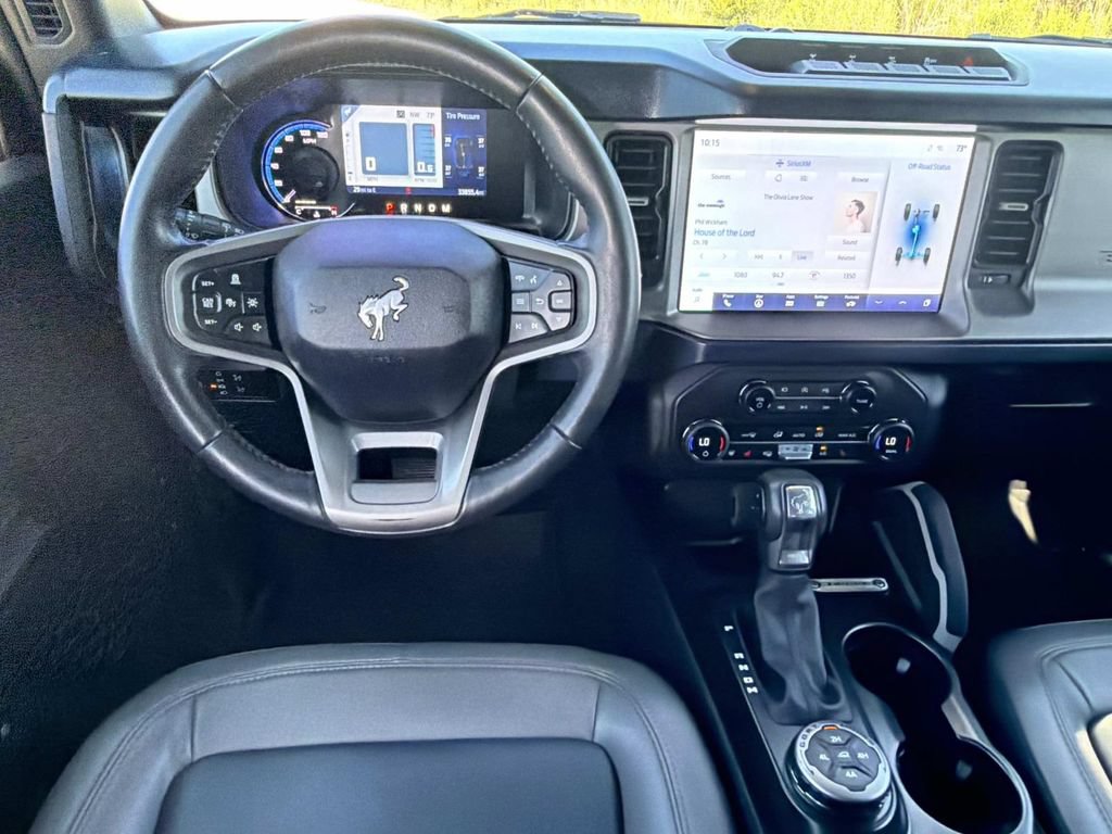 Certified 2023 Ford Bronco Outer Banks w/ Sasquatch Package AWD/4WD image 18