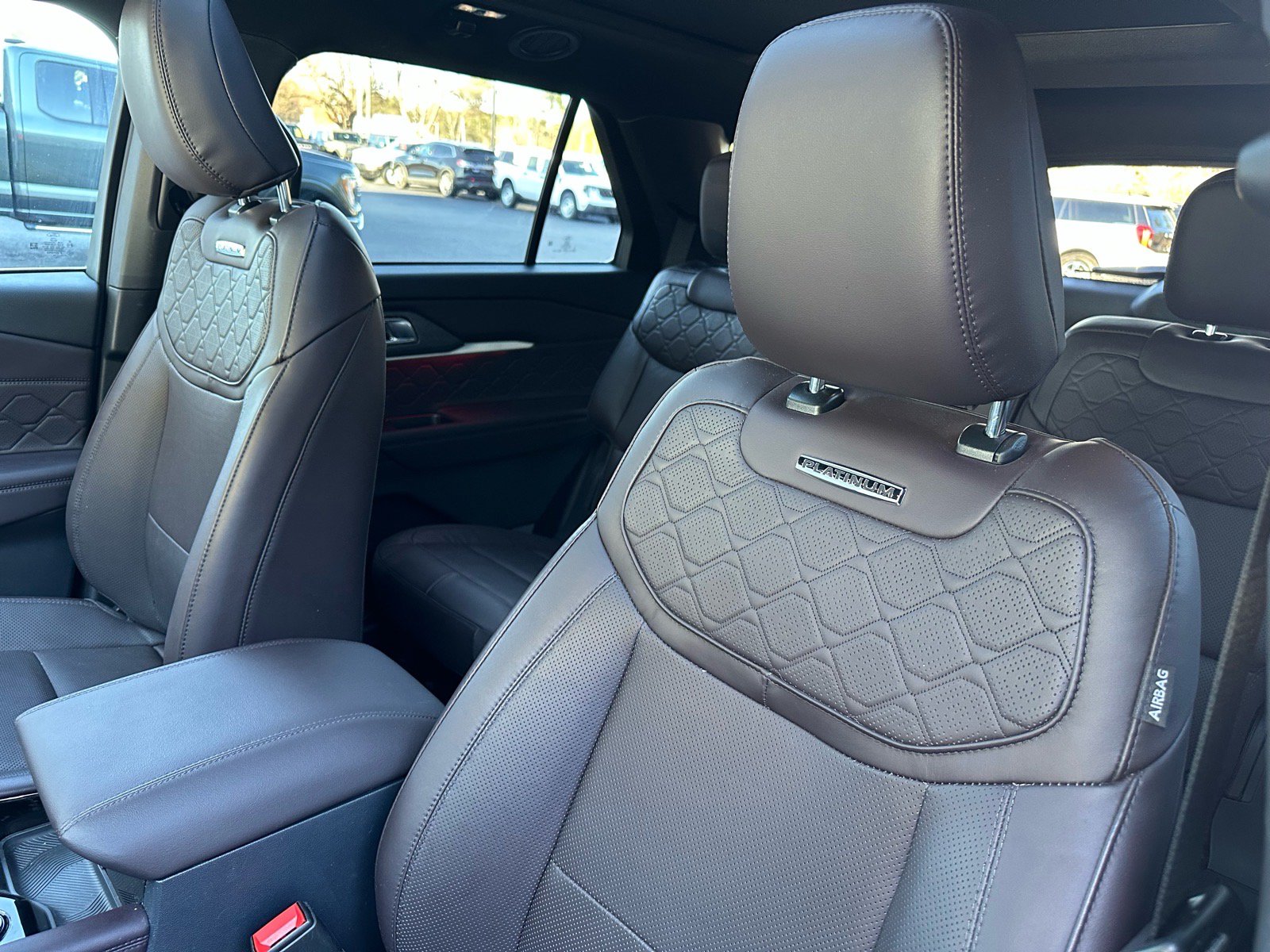 Certified 2025 Ford Explorer Platinum w/ LUX Leather Package AWD/4WD image 22