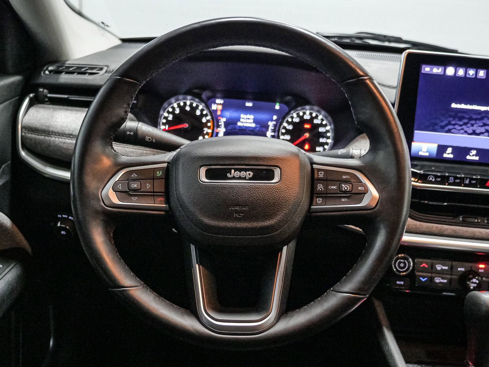 Used 2022 Jeep Compass Latitude image 35