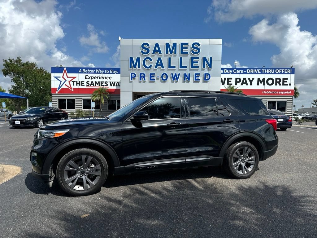 Certified 2022 Ford Explorer XLT w/ Equipment Group 202A RWD image 2