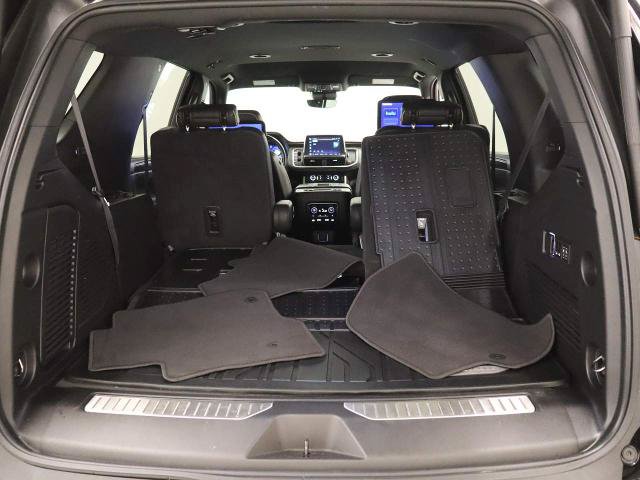 Used 2024 Chevrolet Tahoe Premier w/ Advanced Technology Package AWD/4WD image 22
