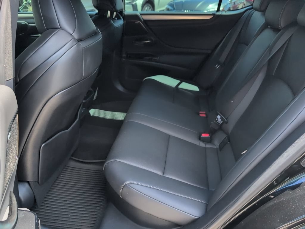 Used 2024 Lexus ES 300h F Sport w/ Accessory Package (Z2) FWD image 11