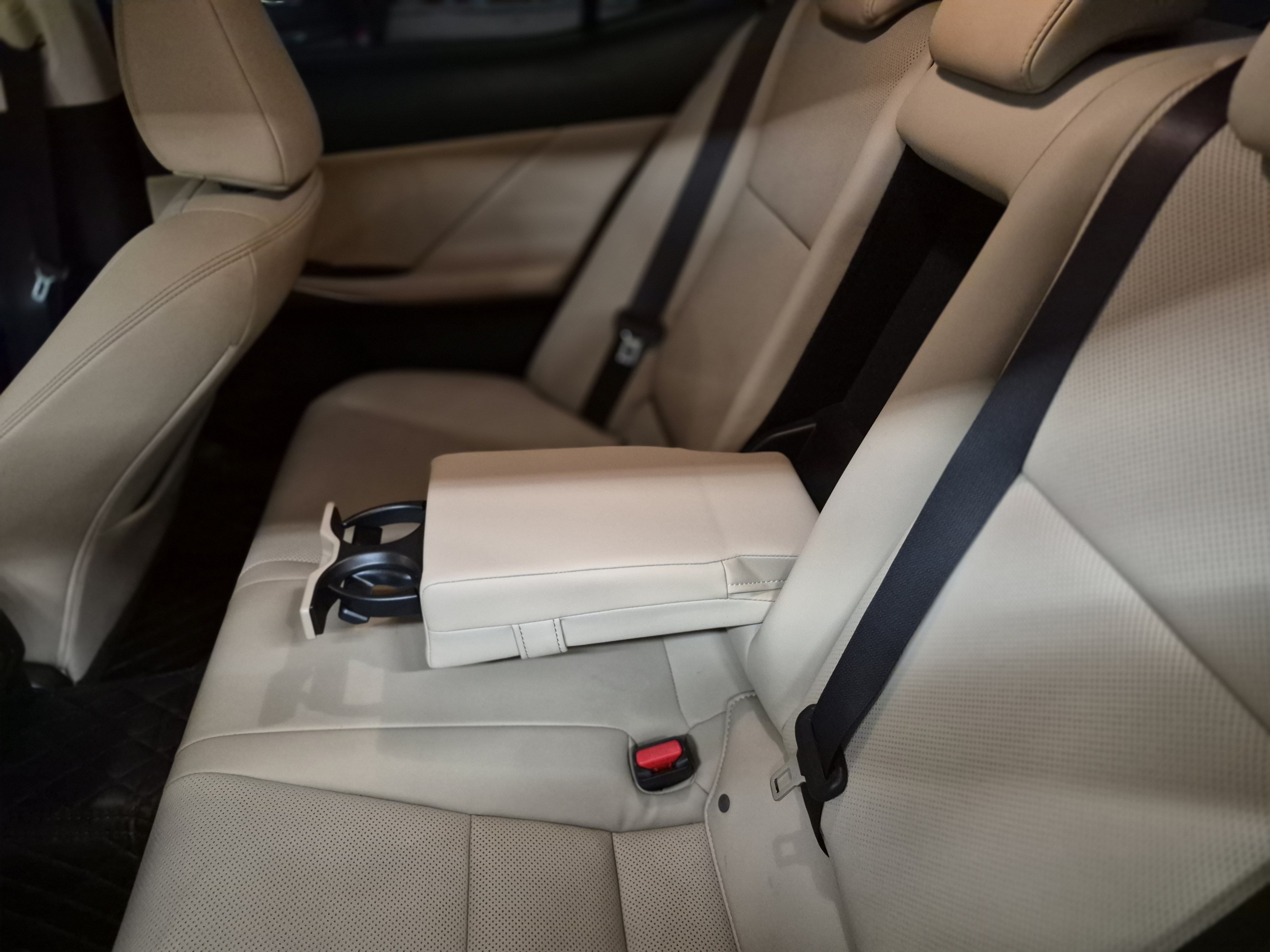 Used 2020 Lexus IS 300 w/ Accessory Package RWD image 16