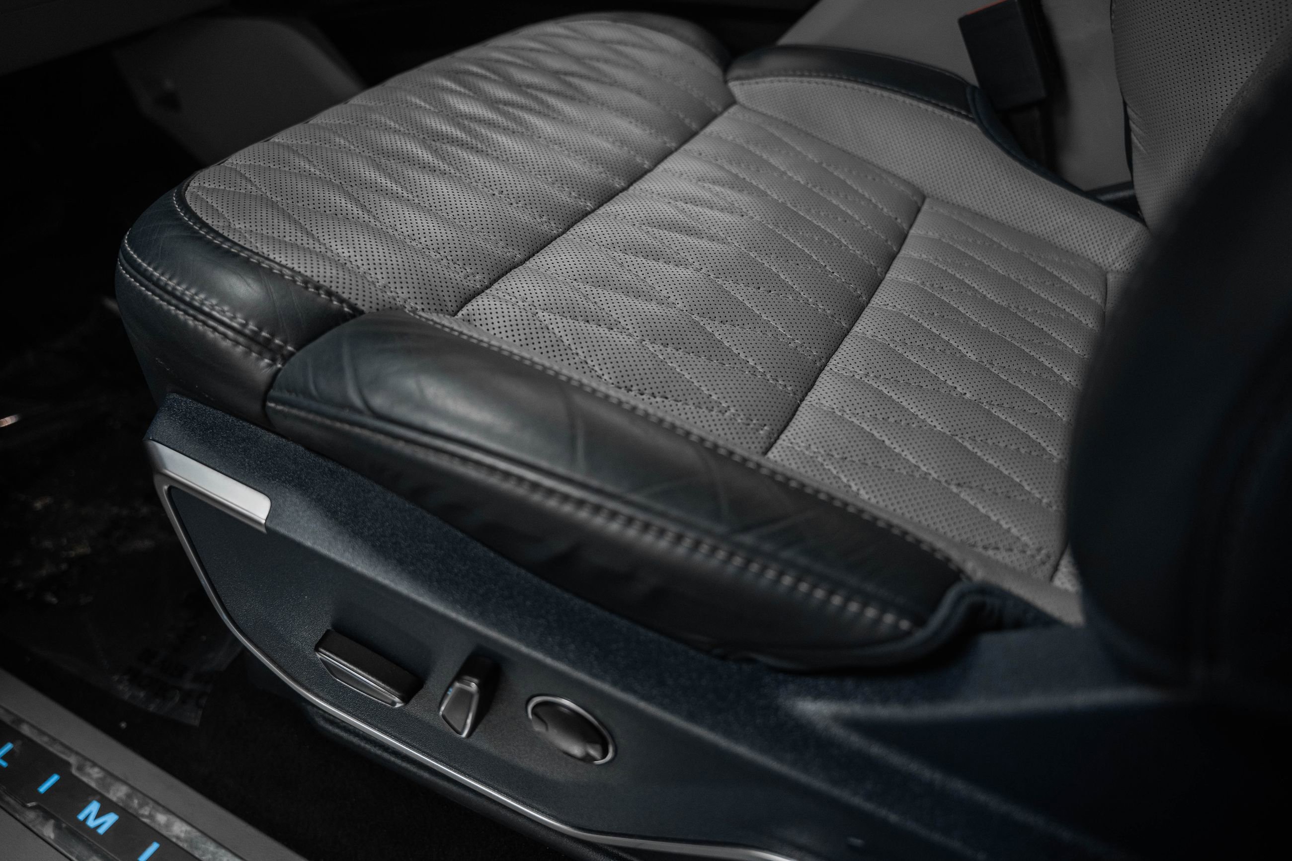 Certified 2023 Ford F150 Limited image 43