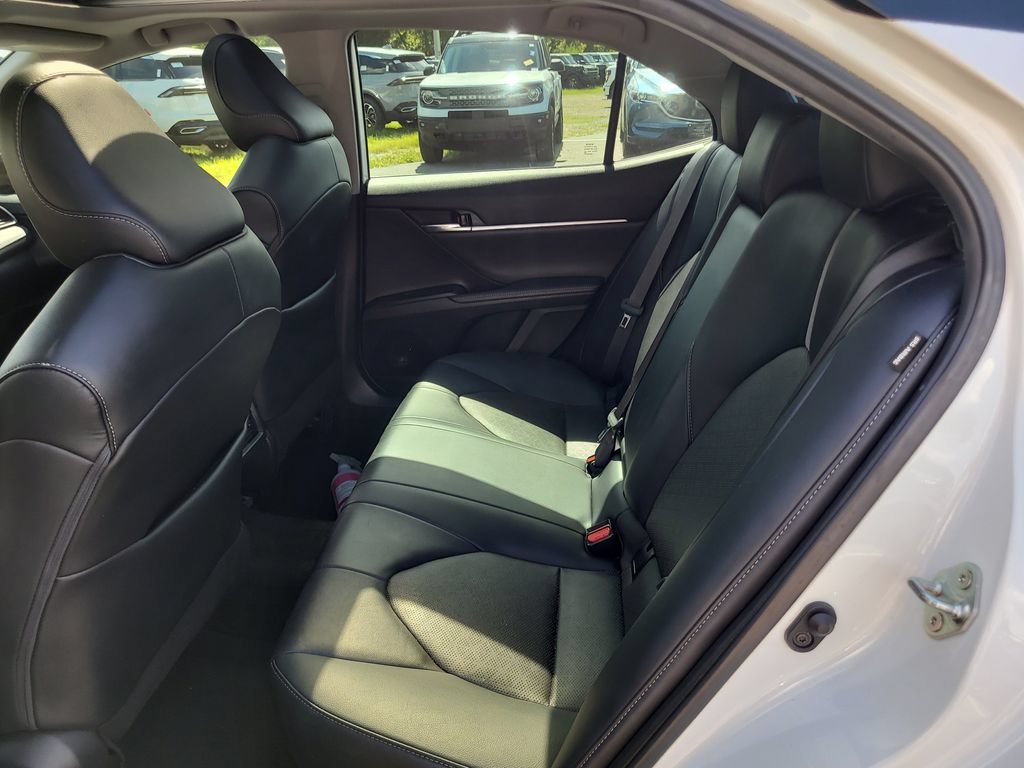 Used 2022 Toyota Camry XSE FWD image 10