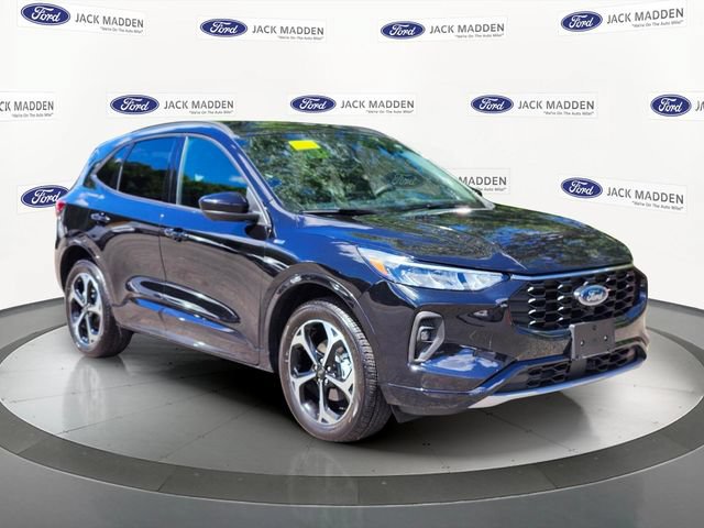 Certified 2023 Ford Escape ST-Line Select w/ Tech Pack #2 AWD/4WD image 7