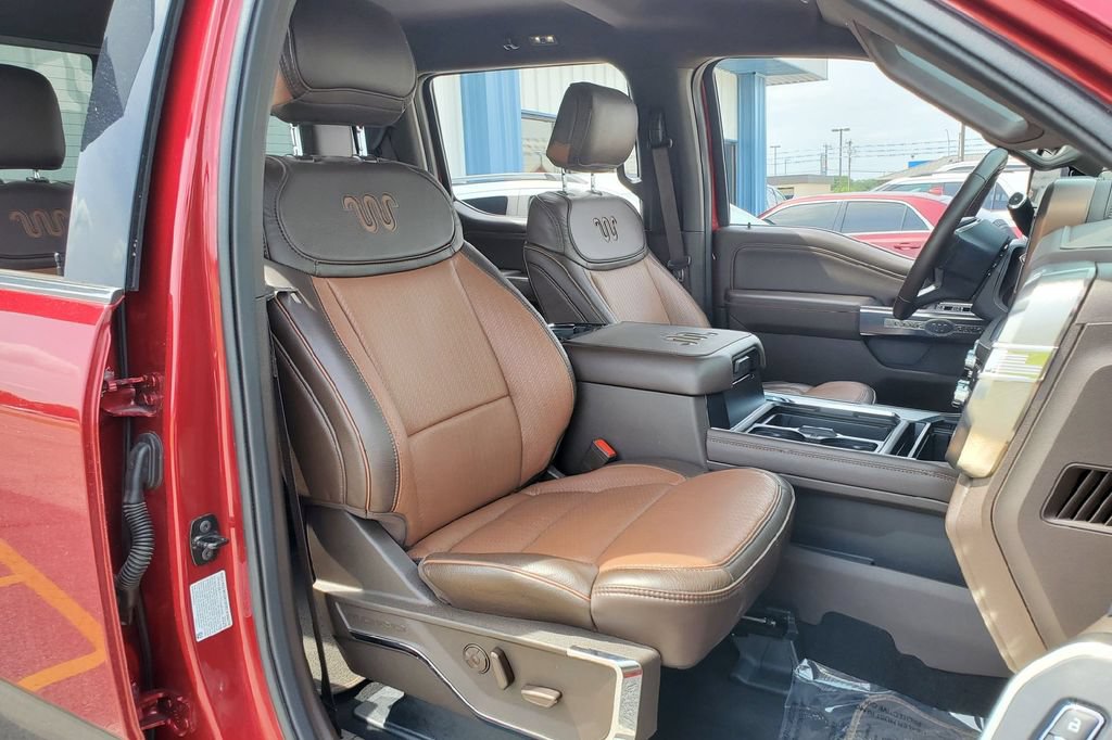 Certified 2025 Ford F250 King Ranch AWD/4WD image 17