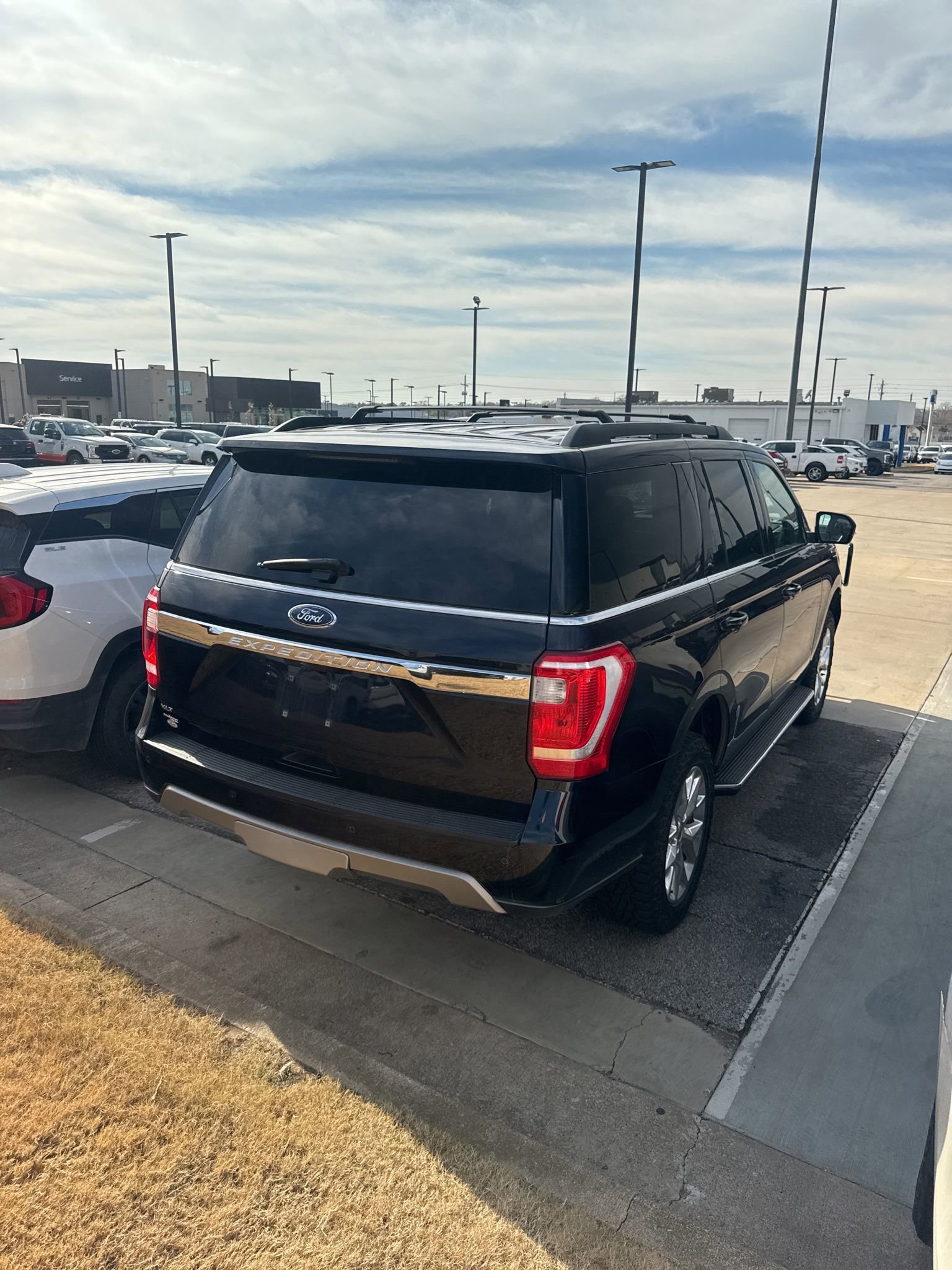 Certified 2021 Ford Expedition XLT image 3