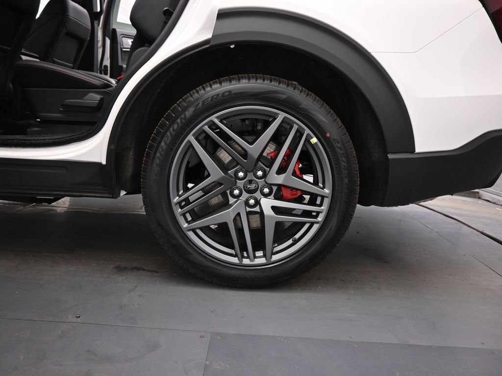 Certified 2025 Ford Explorer ST-Line w/ Premium Package image 22