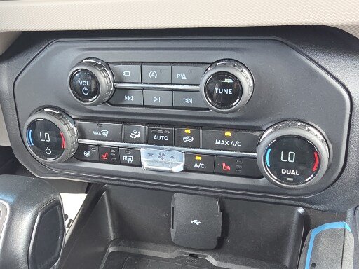 Certified 2023 Ford Bronco Wildtrak AWD/4WD image 6