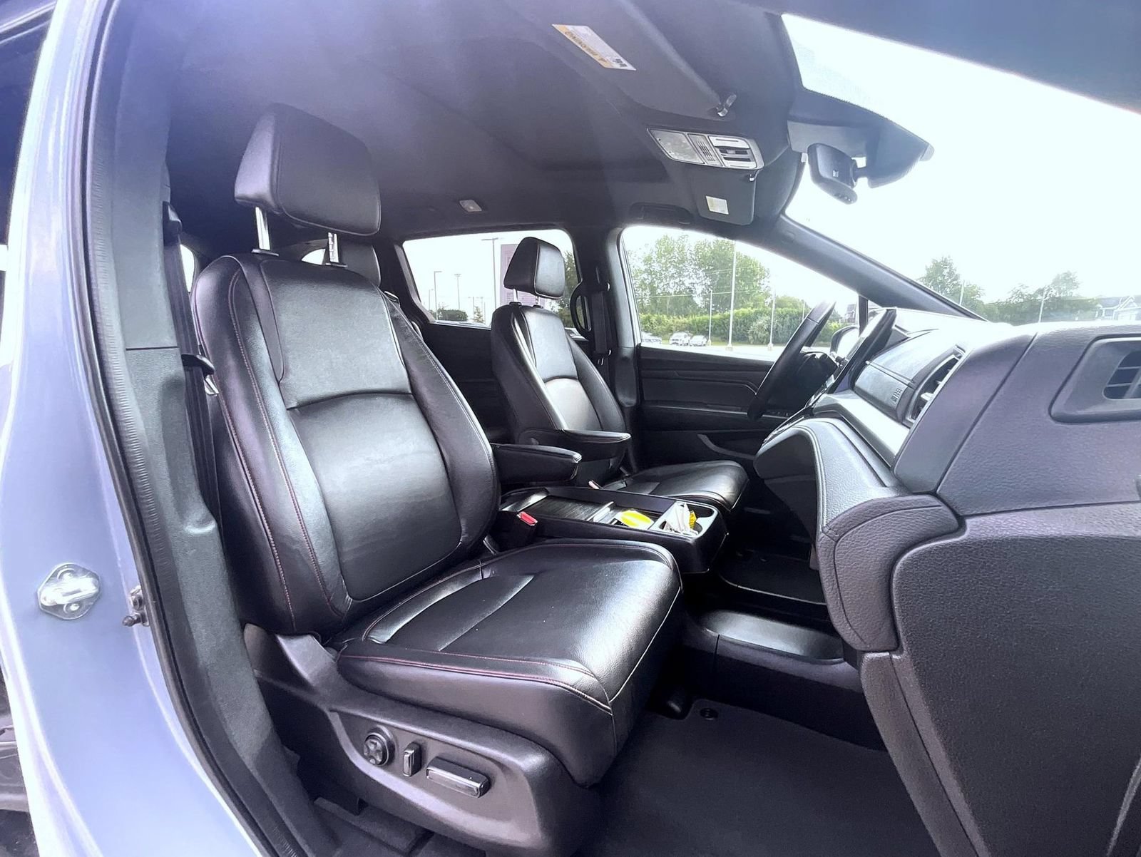 Used 2024 Honda Odyssey Sport image 16