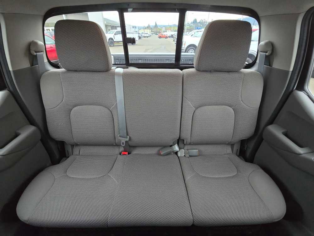 Used 2017 Nissan Frontier SV image 17