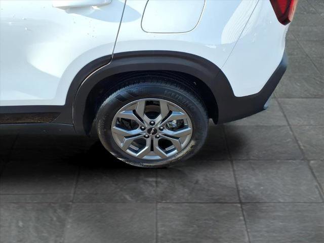Used 2024 Kia Seltos S image 29