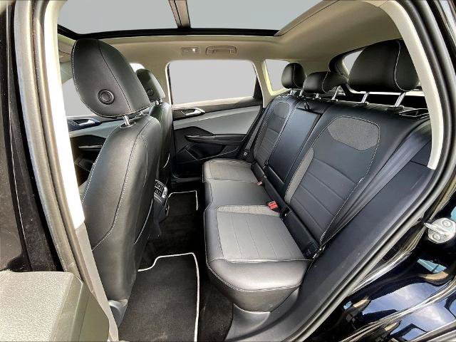 Used 2023 Volkswagen Taos SE AWD/4WD image 22