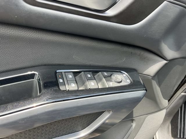 Used 2024 Nissan Pathfinder SL FWD image 34