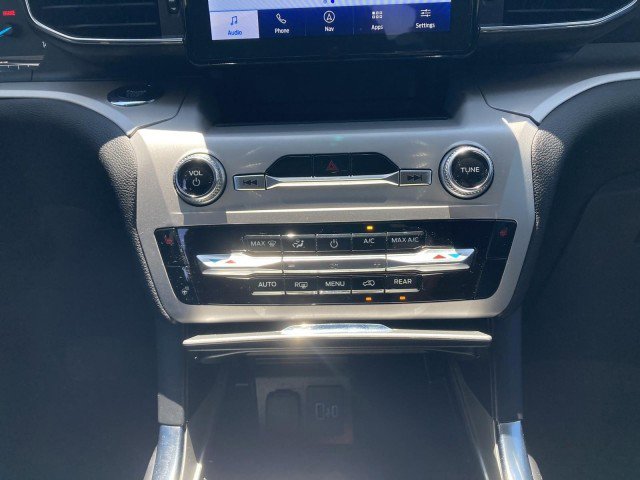 Certified 2023 Ford Explorer XLT w/ Equipment Group 202A AWD/4WD image 12
