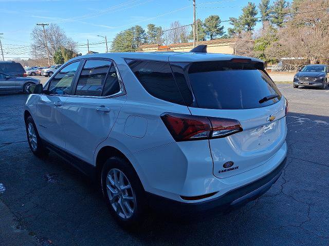 Used 2023 Chevrolet Equinox LT w/ Driver Convenience Package image 2