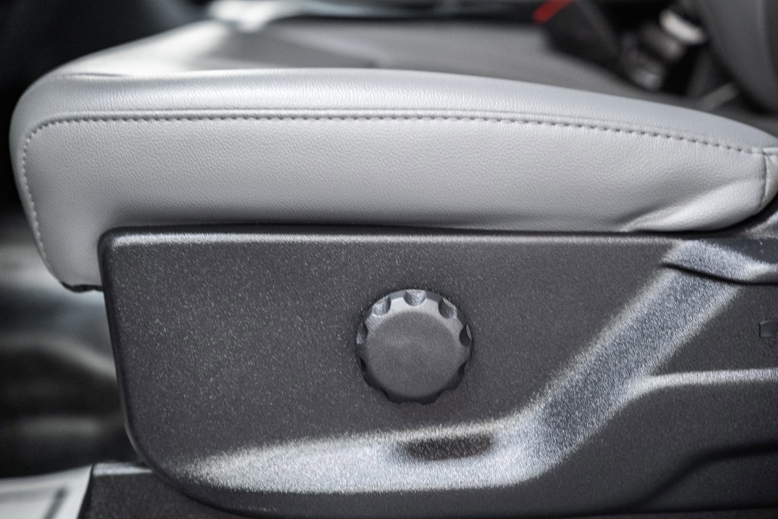 Certified 2024 Ford F350 XL w/ XL Chrome Package image 43