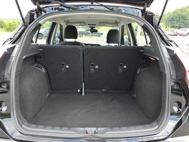 Used 2023 Nissan Kicks SV FWD image 12