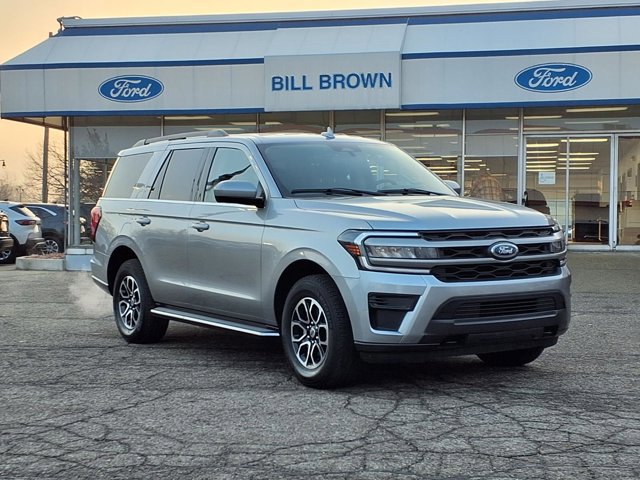 Certified 2023 Ford Expedition XLT image 1