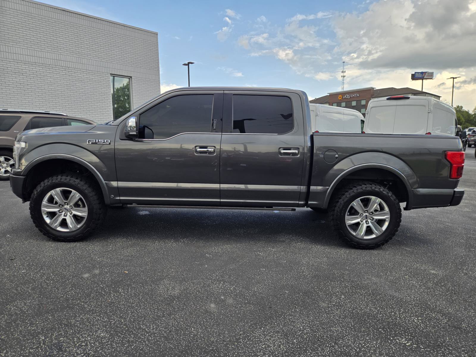 Certified 2020 Ford F150 Platinum w/ Equipment Group 701A Luxury AWD/4WD image 11