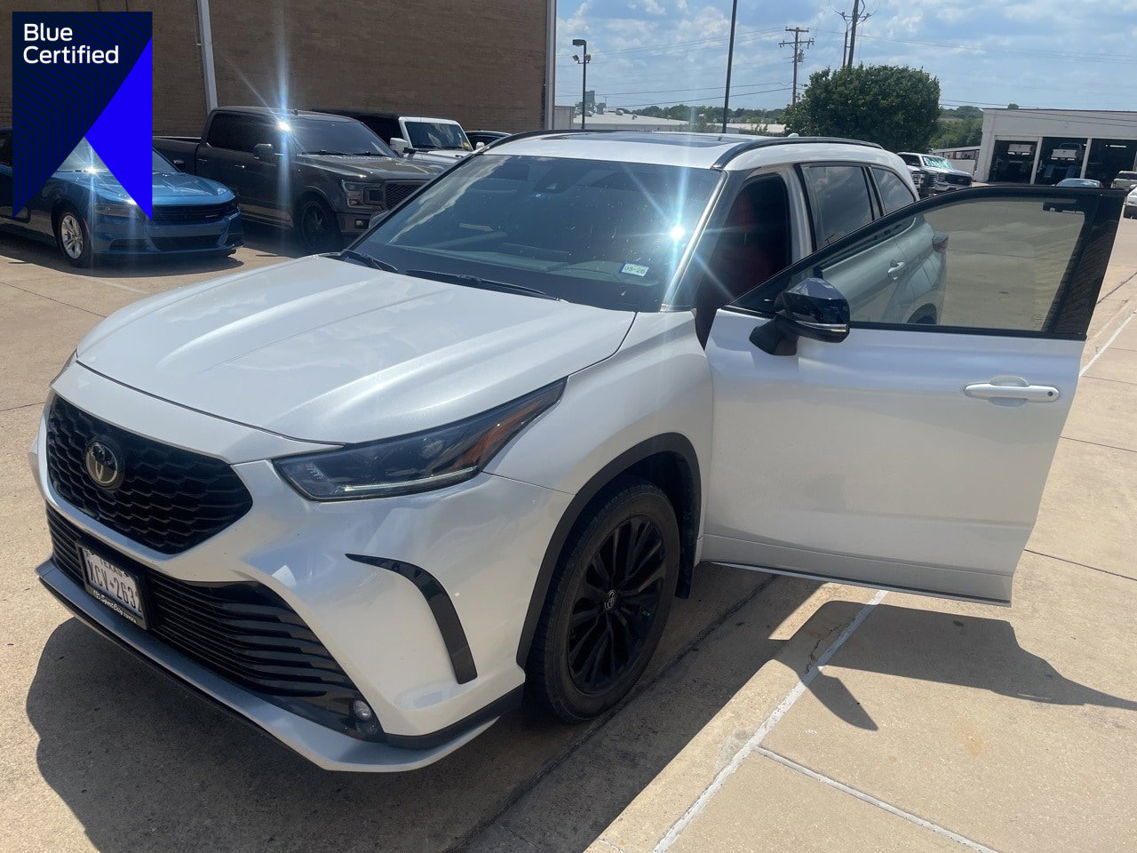 Used 2024 Toyota Highlander XSE
